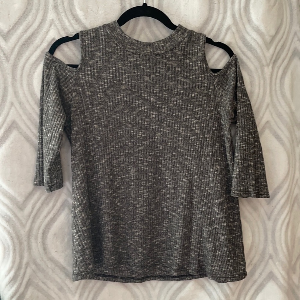Quarter sleeve blouse